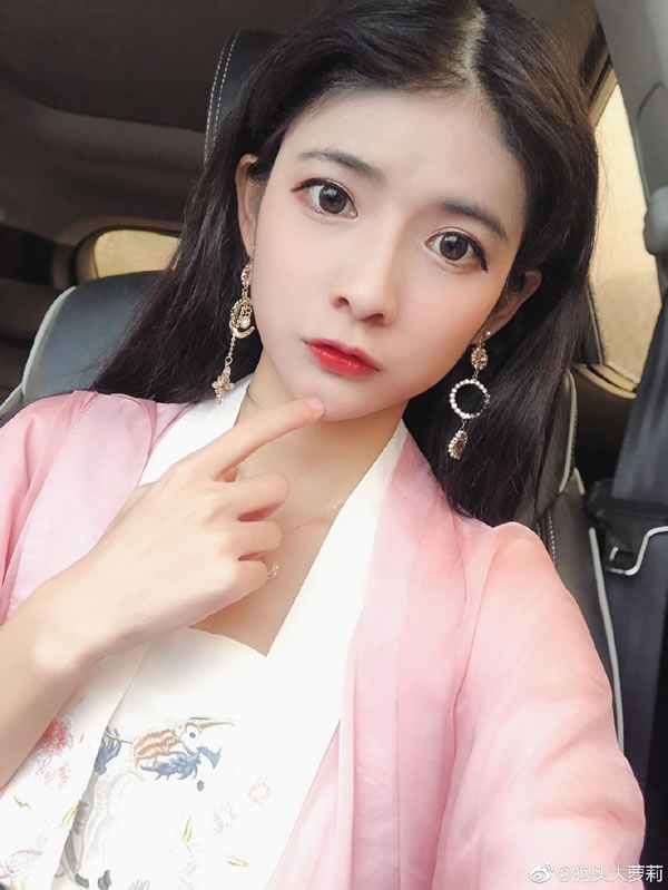 小美女狗头大萝莉私拍唯美图集