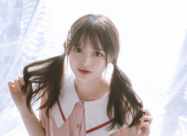 草莓味的奈奈兔